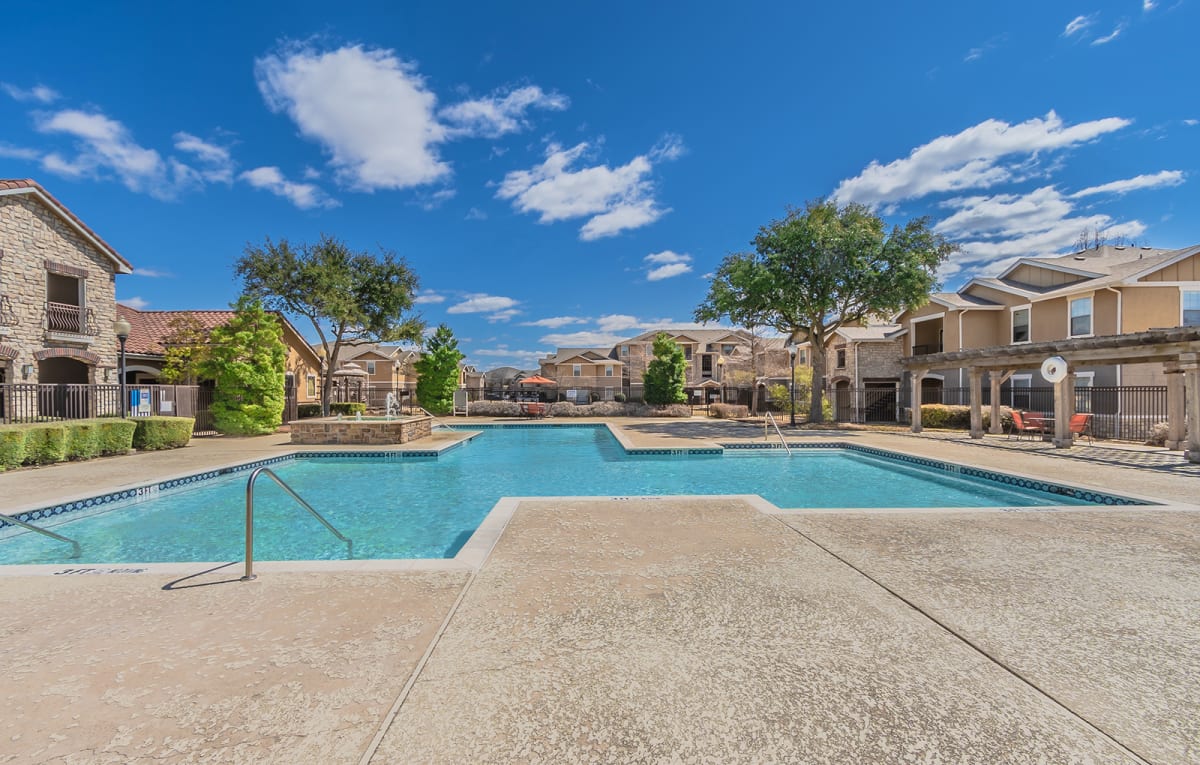 Photos of Rosemont at Mayfield Villas in Arlington, TX
